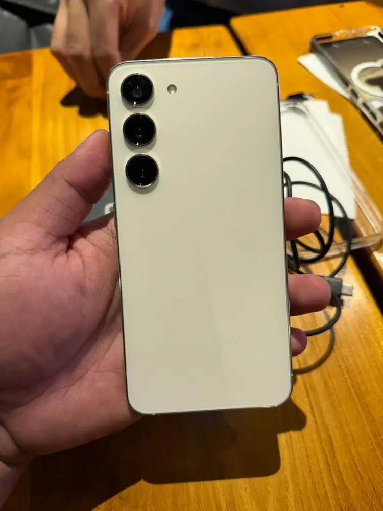 Samsung S23 8/256gb SEIN