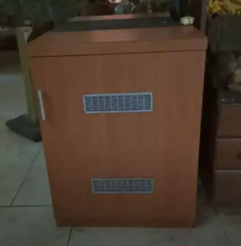 Lemari kayu + meja lipat