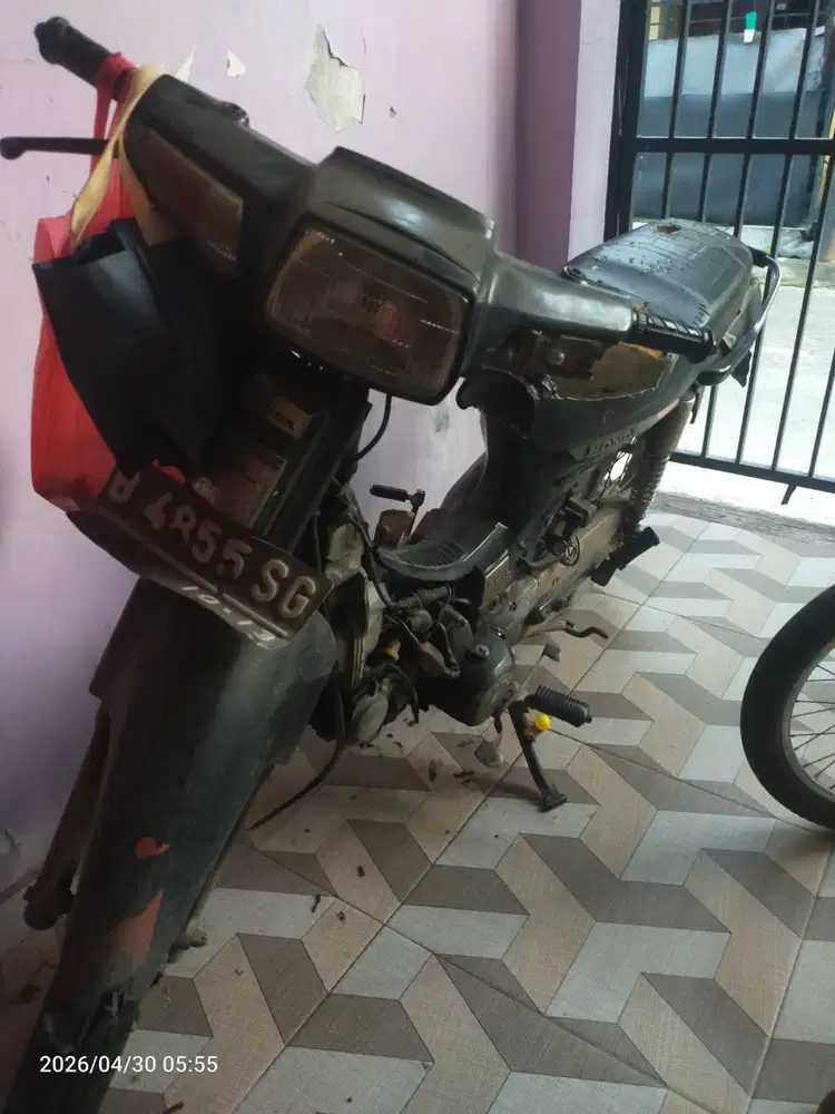 Di jual cepat motor Astrea prima 1990