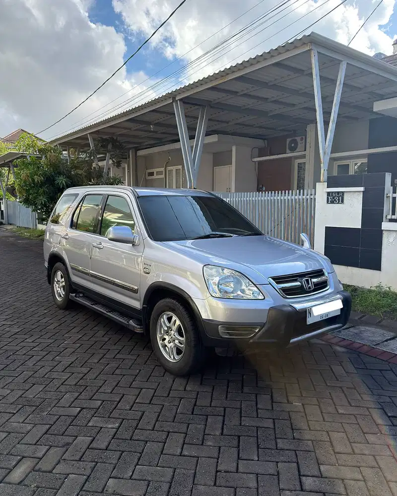 Honda CR-V 2.0 MT 2003 Silver Tgn1