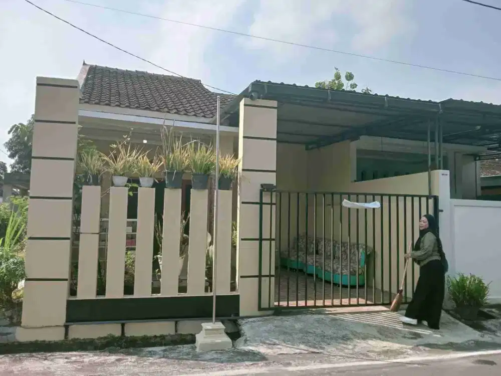 Rumah bagus & murah L tamah 100m2, L bangunan  90m² akses jalan DPU lebar , +/- 300m dari jalan raya Polokarto Sukoharjo