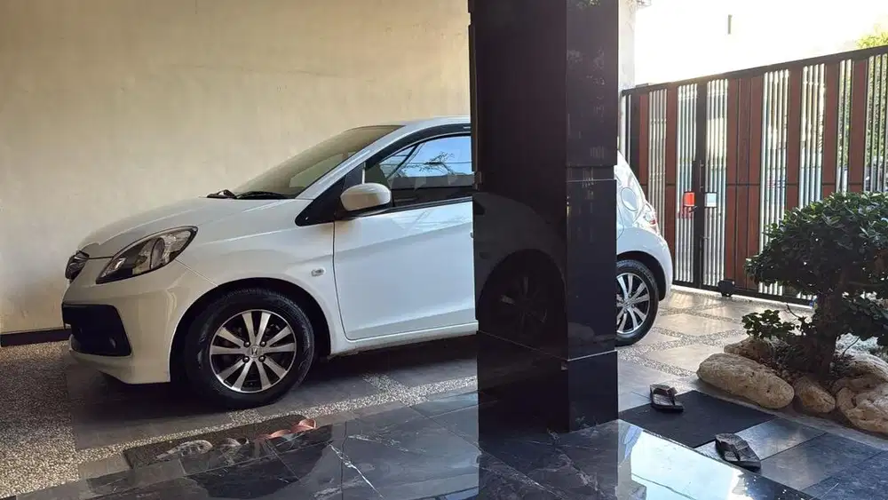 briO E AT 1.3 built up CKD 2015 istimewa