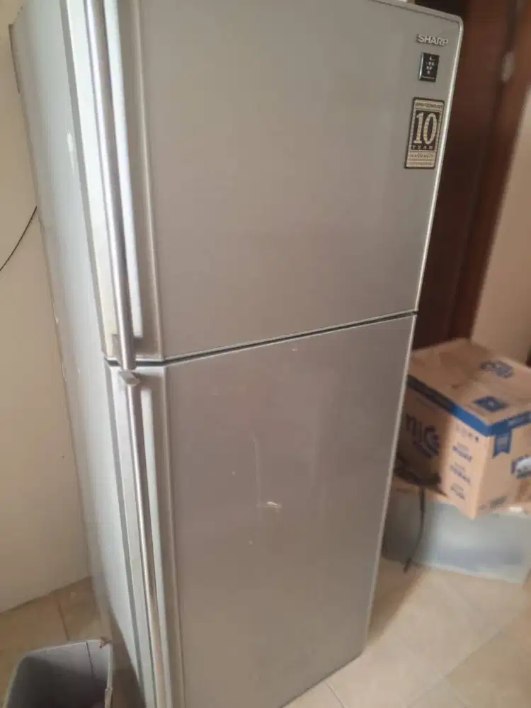Kulkas Sharp 2 Pintu Besar Mulus Dingin Segar - Siap Pakai