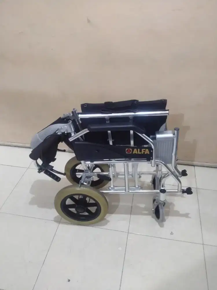 kursi roda travel alminium