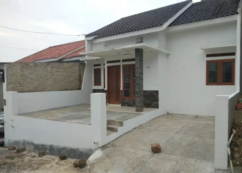 RUMAH KOMERSIL DAN TANAH DIJUAL
