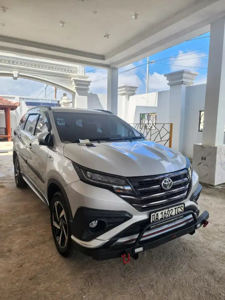 TOYOTA RUSH 1.5 MT (MANUAL) 2019 pemakaean 2020 SILVER METALIK