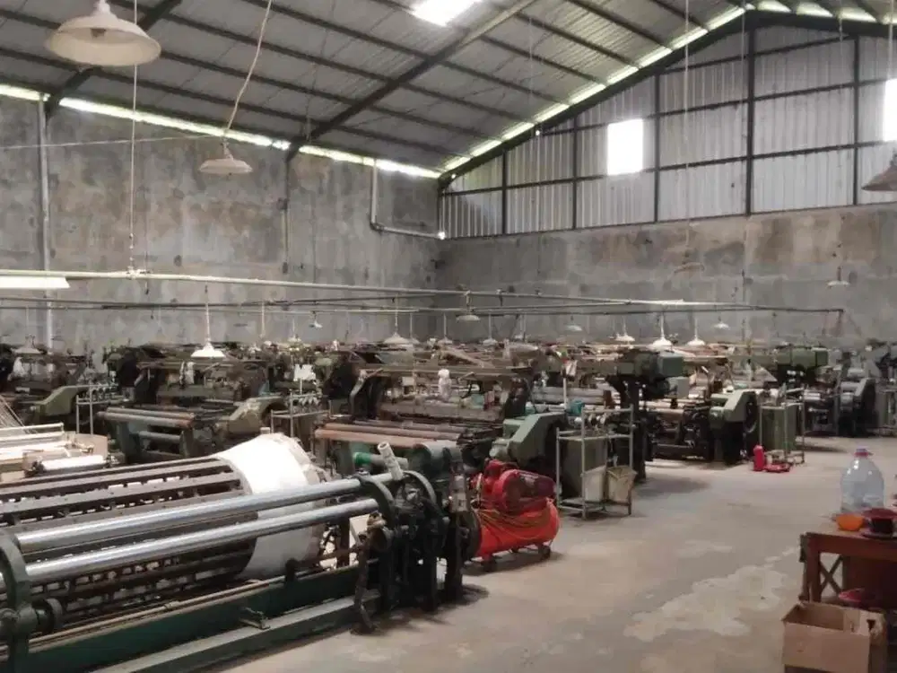 Jual

Pabrik Majalaya 
- SHM 
- LT 5.683 m² 
- 2  unit bangunan @600m
- 1. Unit mes ,. Kantor
- 1.  Pompa air + toren
- Listrik 33.000 watt

    Rp. 8 M ff