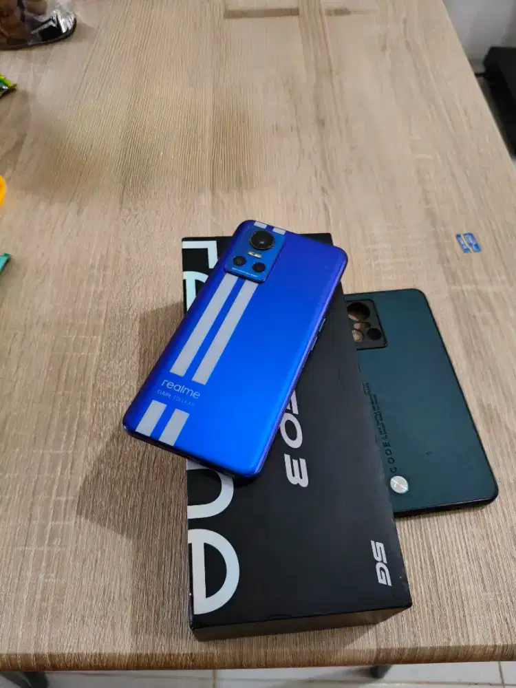 realme gt neo 3 8/256gb dimensity 8100 fullset minus layar sudah ganti