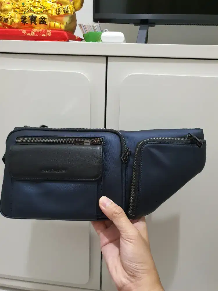 Tas Slempang Pria (Hush Puppies)