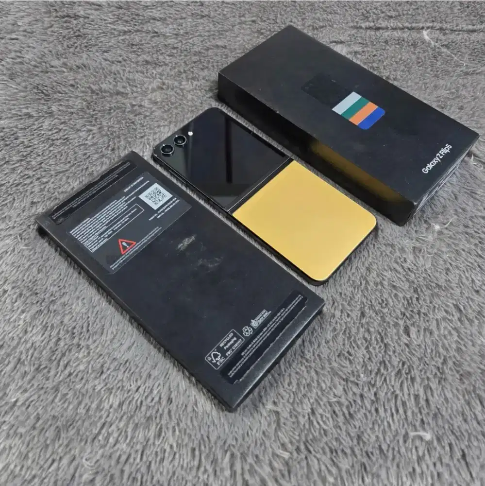 Samsung Galaxy Z Flip 5 Yellow 512Gb like new