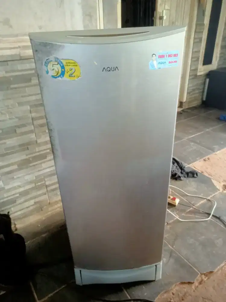 Kulkas aqua 1 pintu