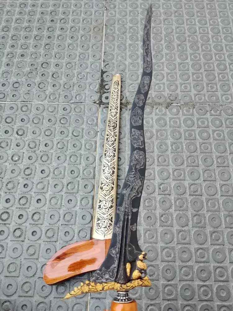 Kinatah emas singo barong