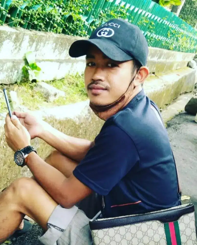 Cari pekerjaan apa ajah