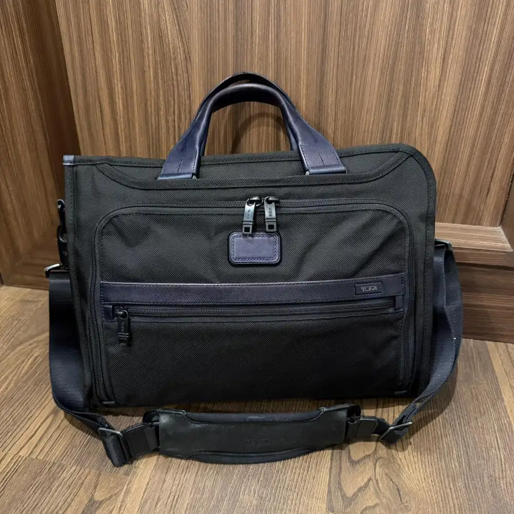 Tumi Alpha 2 slim brief portfolio original asli