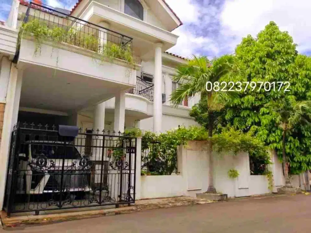 Dijual Rumah Mewah Hook Strategis Asri di Grand Galaxy, Bekasi Selatan