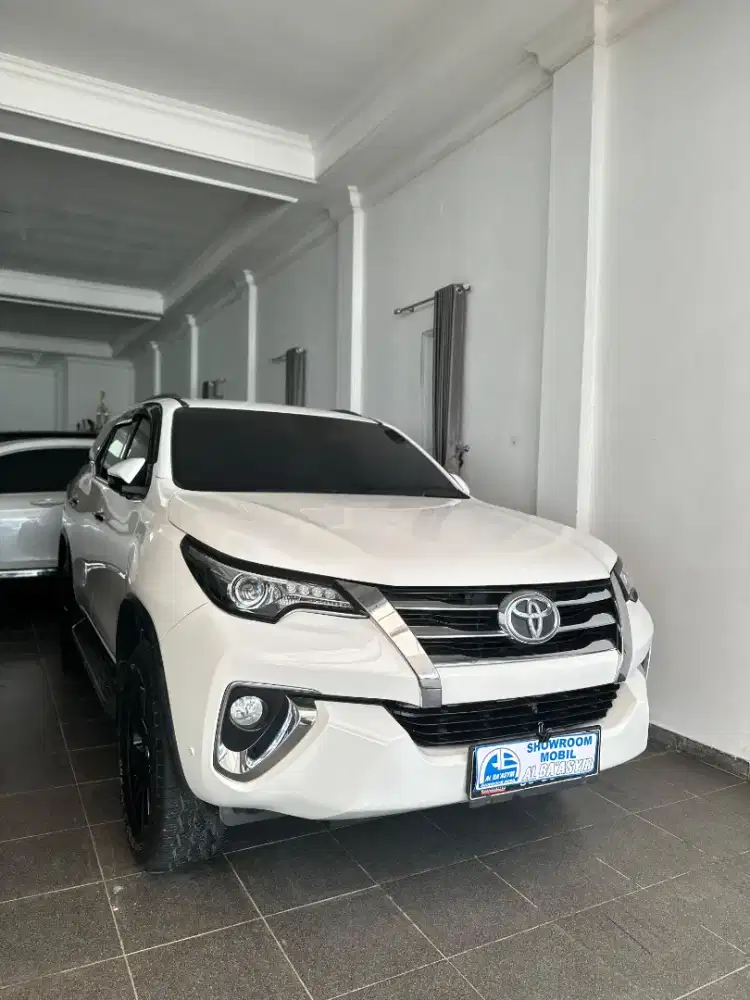 TOYOTA FORTUNER SRZ 2.7(4X2) 2016 BENSIN PUTIH