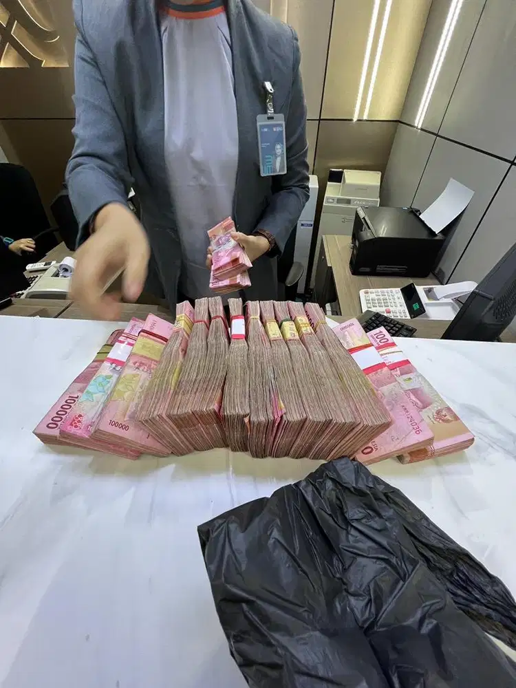 Cari mobil agya/ayla hitam/grey