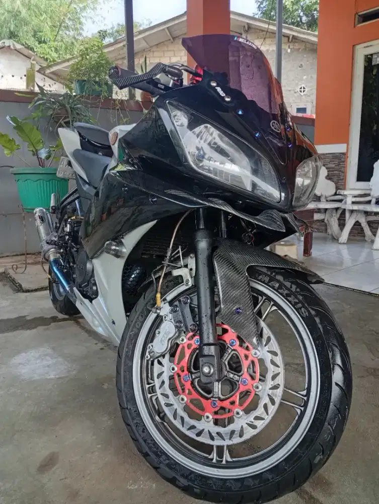 Jual R15 th 2014