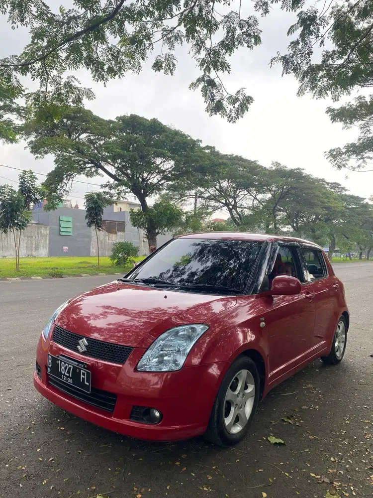 Suzuki Swift 1.5 GL Bensin-MT 2006 Jakarta