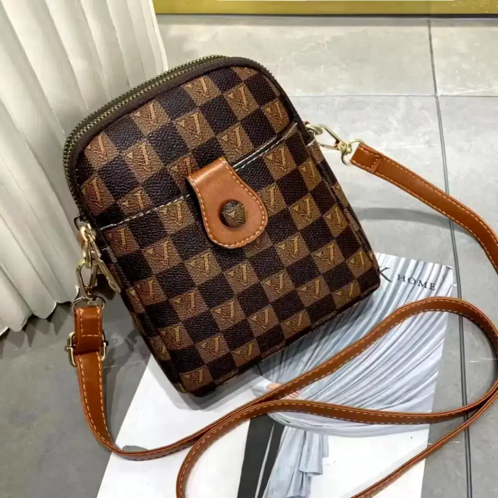 Tas Sling bag wanita fashion terkekinian