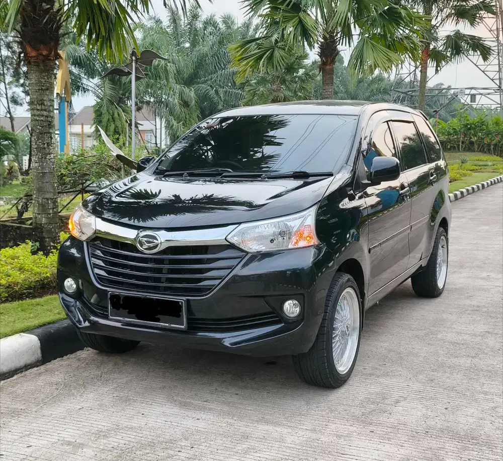 Daihatsu Xenia 1.3 R Manual tahun 2016