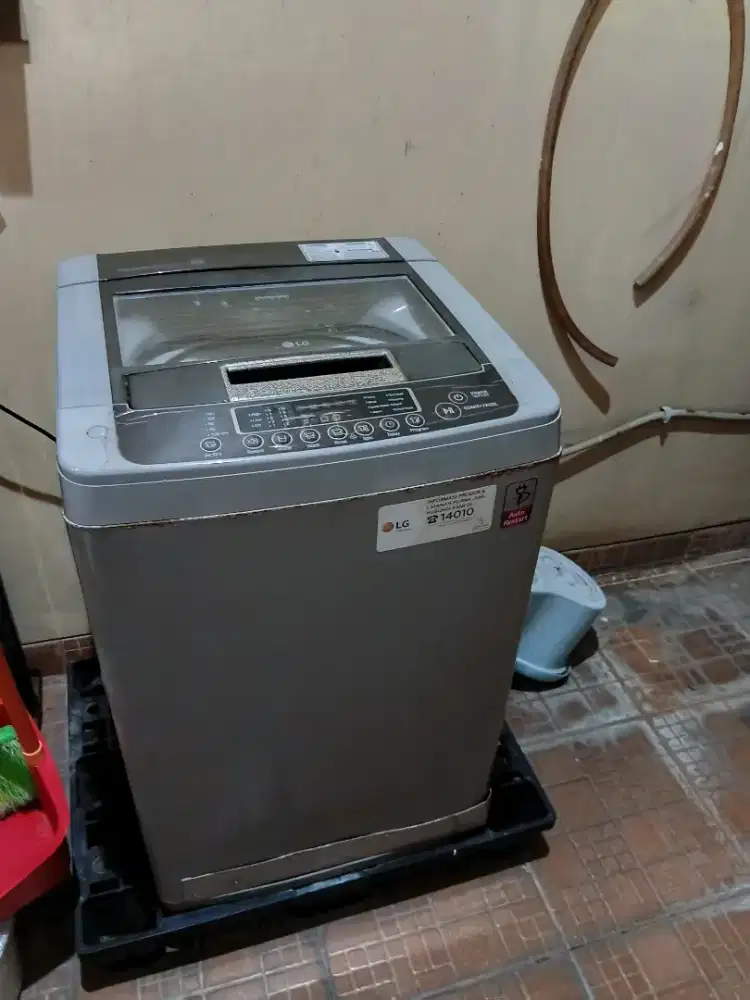 Dijual mesin cuci LG 8 liter bagus