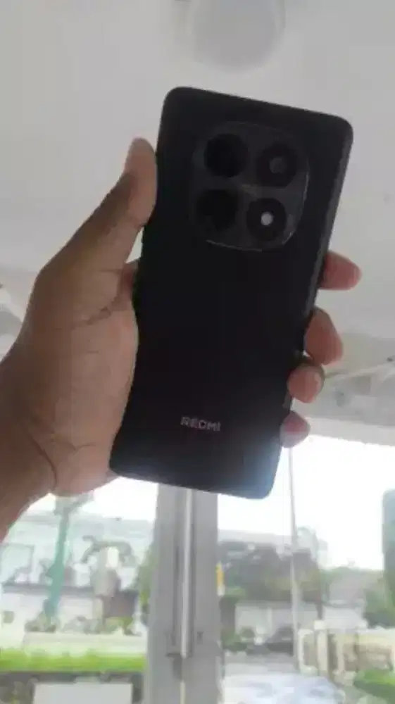 Redmi note 15 ram 8 / 128 bLAck