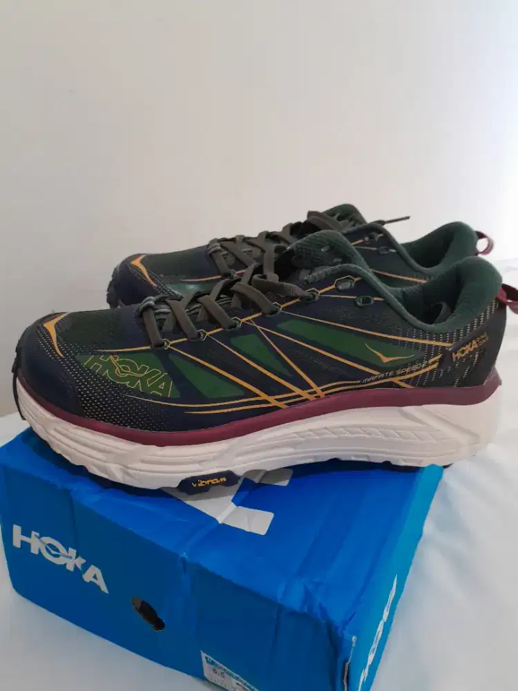 HOKA VIBRAMS 41