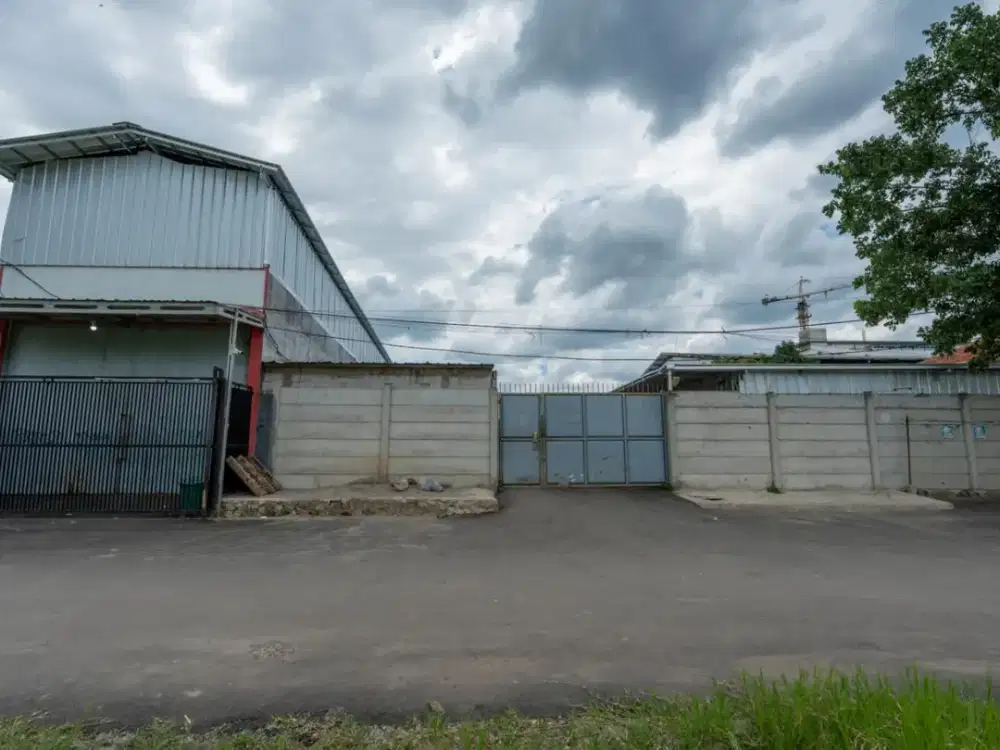 Dijual Gudang atau Pabrik Nyaman Siap Pakai Cocok untuk Usaha Lokasi di Rancaekek Bandung