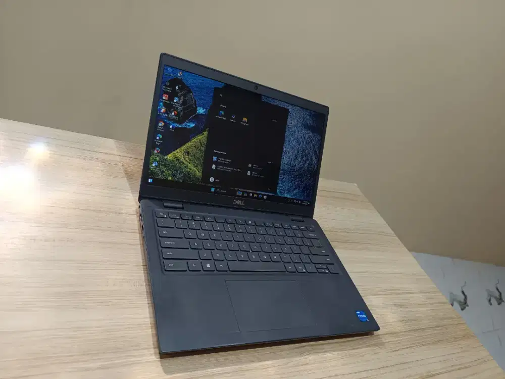 Dell core i5-1135G7 dg ssd 512GB,ram 8gb,murah,normal jg bergaransi