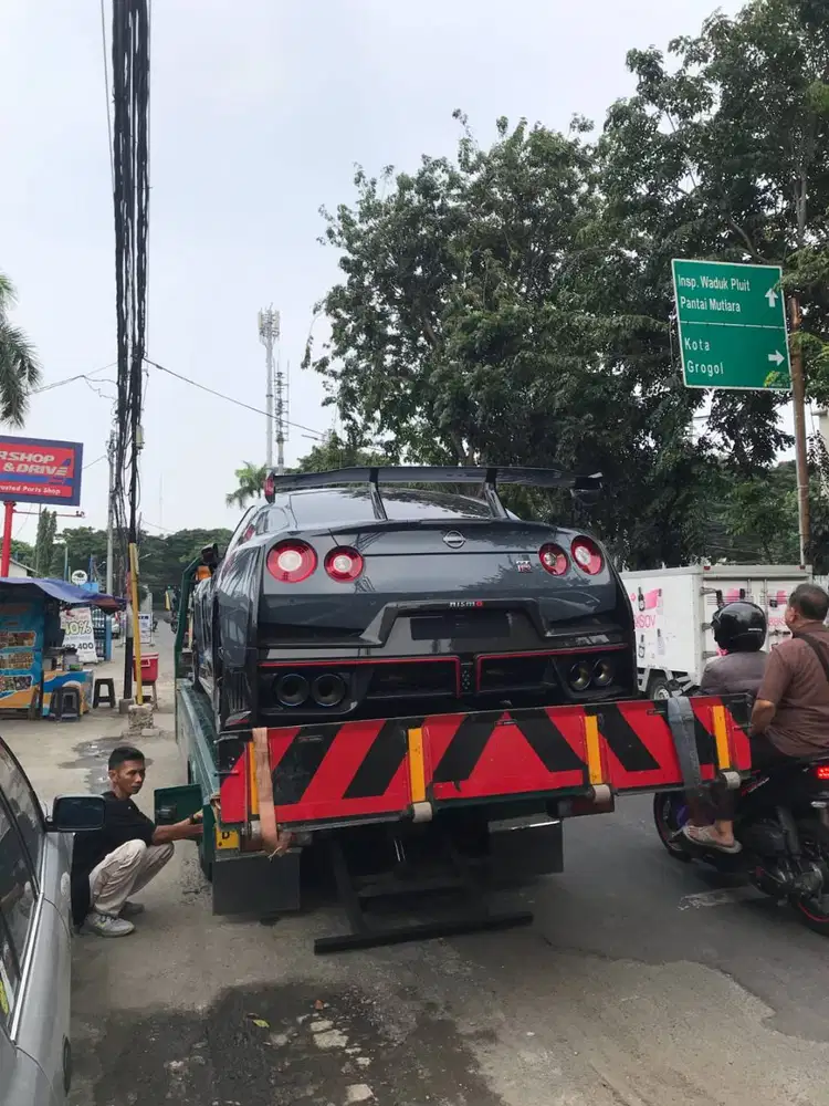 Nissan gtr r35 last edition