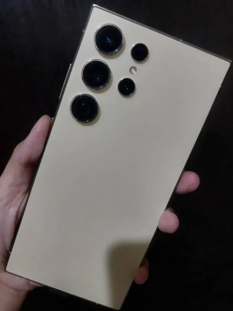 Samsung s24 Ultra 12/256gb like new