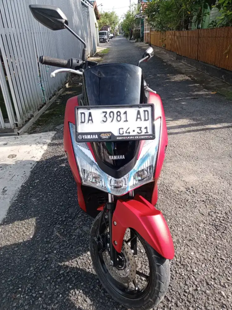Yamaha Lexi 2021 Merah Doff