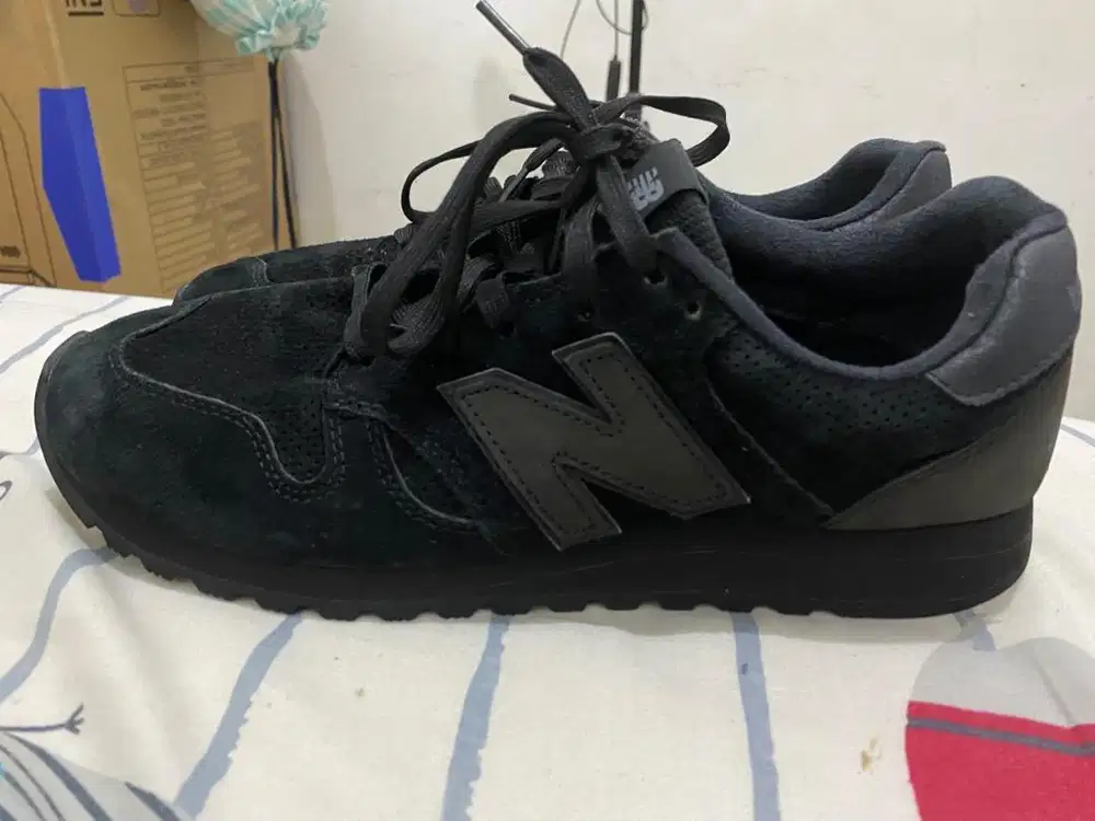 New balance 520 size 42