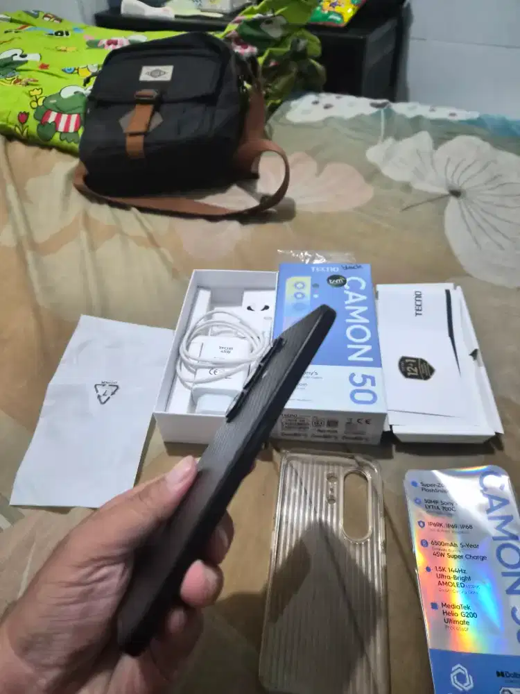Tecno camon 50. 8/256