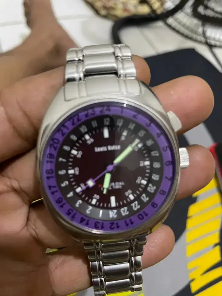 Louis VaLsa 24 HoUr DiaL