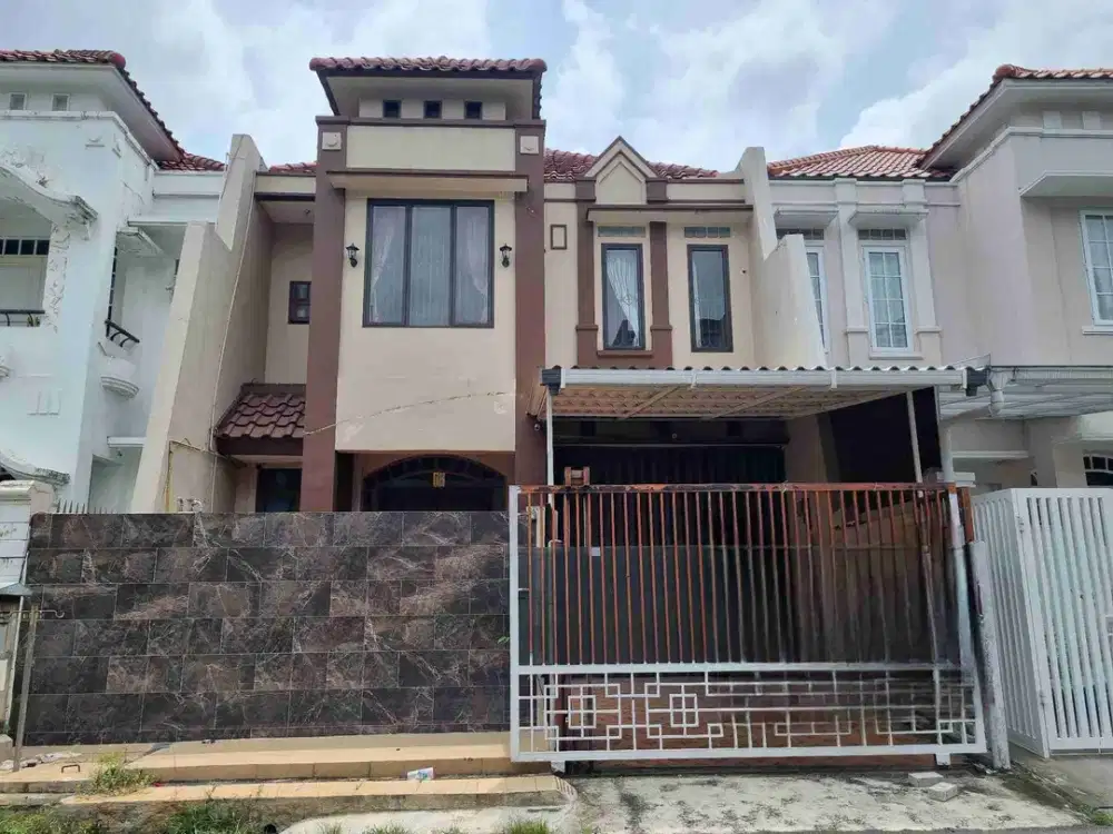 Rumah murah butuh renovasi di Permata Buana dengan lokasi bagus dan bebas banjir