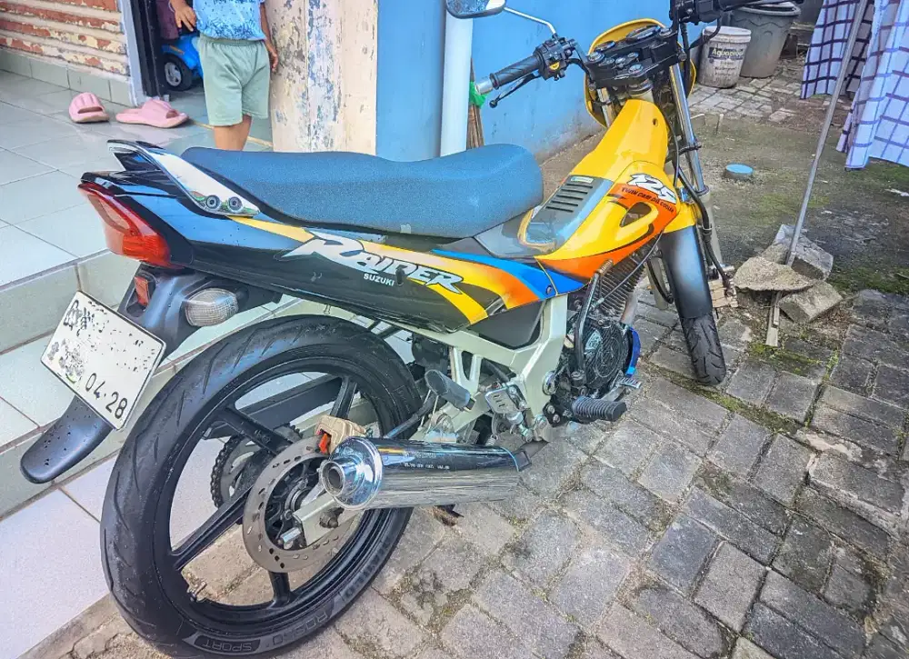 Suzuki Raider 125 cc komplit faktur