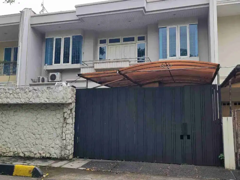 Rumah menarik di Intercon dengan lokasi bagus