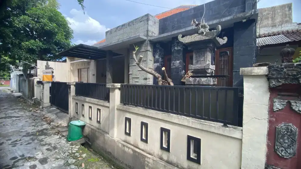 Jual rumah lantai 1 di Jalan Palapa Sesetan Denpasar Bali