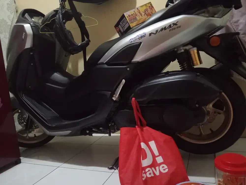 Di jual nmax new kyles abs