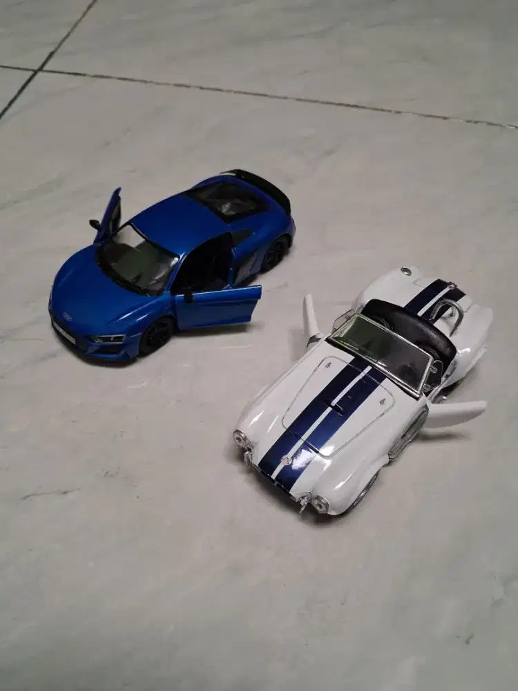 Miniatur mobil sport