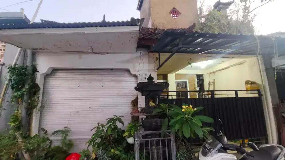 Jual rumah second ada toko di Jl Monang Maning Denpasar Bali