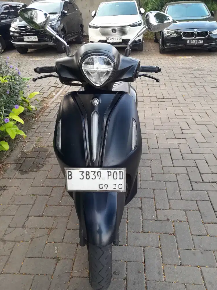 Di jual Yamaha Grand Filano Hitam