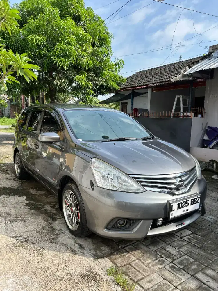 Grand Livina 1.5 XV Matic 2014 PMK 2015