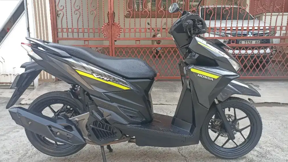 Honda Vario 125 LED CBS ISS tahun 2017.