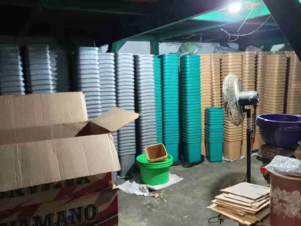 DI JUAL PABRIK PLASTIK MASIH AKTIF LOKASI DI MARGOMULYO INDAH SURABAYA

LT/ LB 1150 
HGB 
Tinggal take over perusahaan 
Listrik 197 KVA ada 2 unit 
Mesin injek ada 8 unit 
230 ton ada 2 unit
150 t ada 1 unit
360 t ada 1 unit
460 t ada 1 unit
680 t ada 1 u