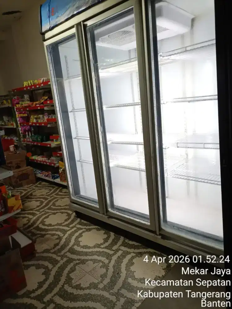 Showcase Chiller GEA EXPO-1300AH/CN 1300 Ltr – Normal Siap Pakai