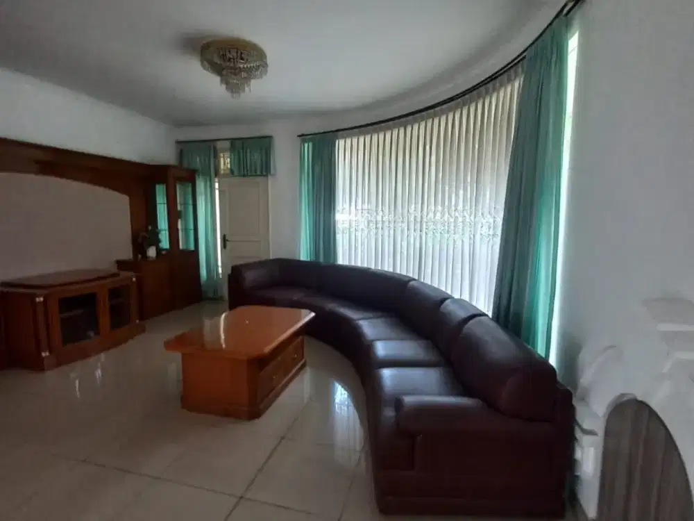 Dijual Rumah 2 Lantai Nyaman Siap Huni Minimalis Lokasi di Cipaku Bandung