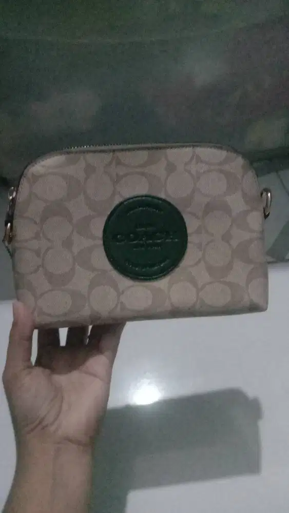Jual tas coach bekas tapi seperti baru dan mulus